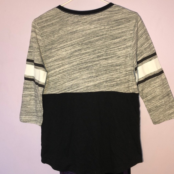 PINK Victoria’s Secret 3/4 Sleeved Shirt - Picture 4 of 4